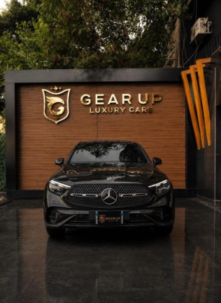 مرسيدس GLC 200 2024 أسود أوتوماتيك مستعملة للبيع في القاهرة