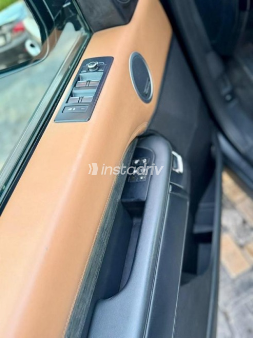 Land Rover Discovery 2018 Gray Automatic Used for Sale in Nasr city - 10