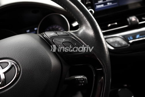 Toyota C-HR 2021 Dark Blue Automatic Used for Sale in Nasr city - 3