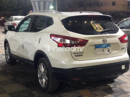 Nissan Qashqai 2016 White Automatic Used for Sale in Shobra - 3