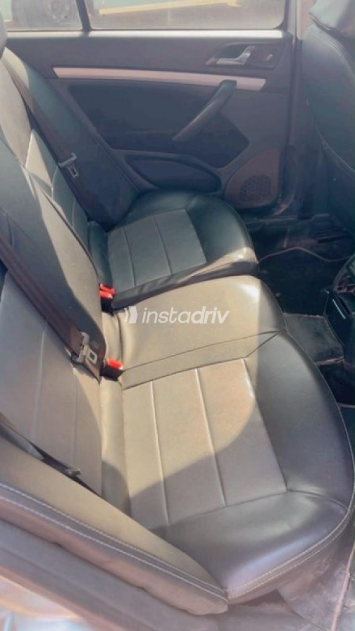 Skoda Octavia 2012 Silver Automatic Used for Sale in Cairo - 8
