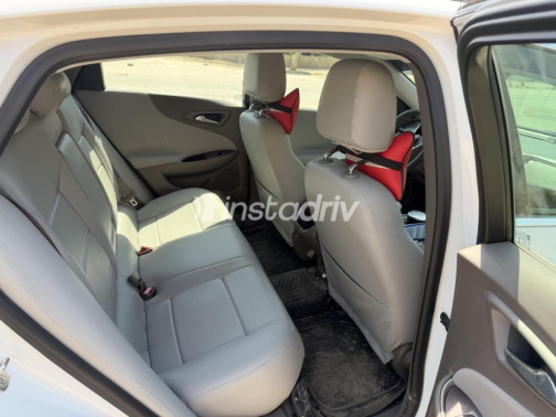 Chevrolet Malibu 2019 White Automatic Used for Sale in El Mahalla - 6