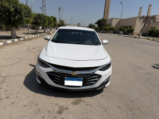شيفروليه ماليبو 2019 أبيض أوتوماتيك مستعملة للبيع في المحلة