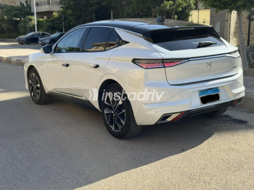دى اس Ds4 2023 أبيض أوتوماتيك مستعملة للبيع في القاهرة - 3