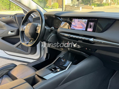 دى اس Ds4 2023 أبيض أوتوماتيك مستعملة للبيع في القاهرة - 5