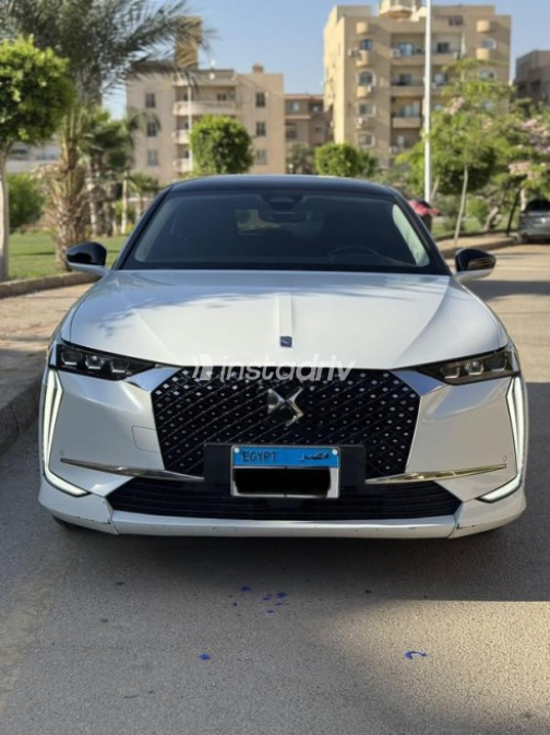 دى اس Ds4 2023 أبيض أوتوماتيك مستعملة للبيع في القاهرة - 8