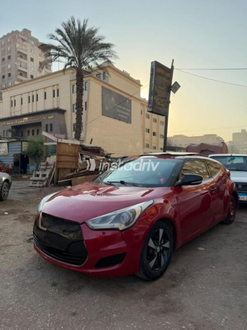 Hyundai Veloster 2012 Red Automatic Used for Sale in Shubra al-Khaimah - 1