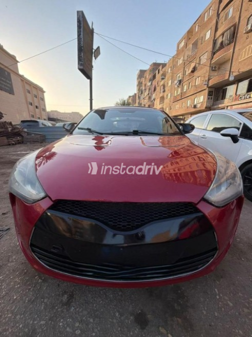 Hyundai Veloster 2012 Red Automatic Used for Sale in Shubra al-Khaimah - 4