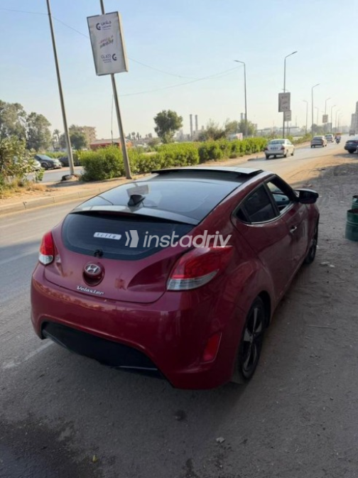 Hyundai Veloster 2012 Red Automatic Used for Sale in Shubra al-Khaimah - 6
