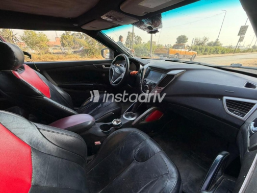 Hyundai Veloster 2012 Red Automatic Used for Sale in Shubra al-Khaimah - 7