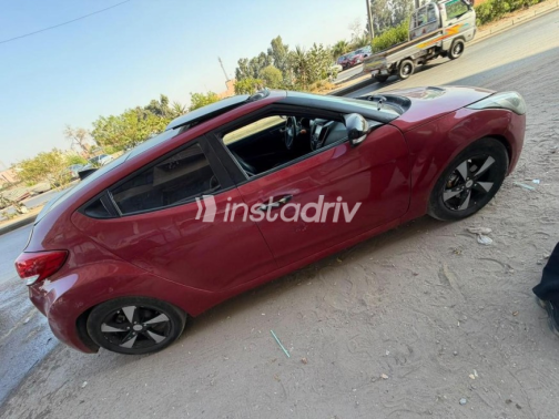 Hyundai Veloster 2012 Red Automatic Used for Sale in Shubra al-Khaimah - 10