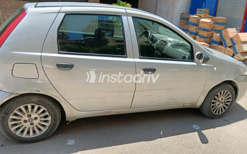 Fiat Punto 2011 Silver Manual Used for Sale in Greater Cairo ( Cairo + Giza) - 2