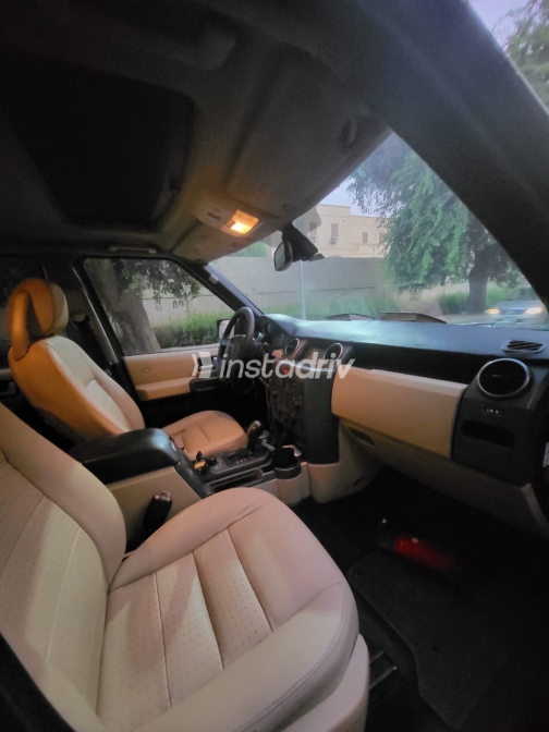 Land Rover lr3 2006 Black Automatic Used for Sale in Greater Cairo ( Cairo + Giza) - 3