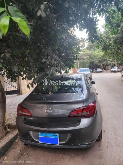 Opel Astra 2020 White Automatic Used for Sale in Greater Cairo ( Cairo + Giza) - 2
