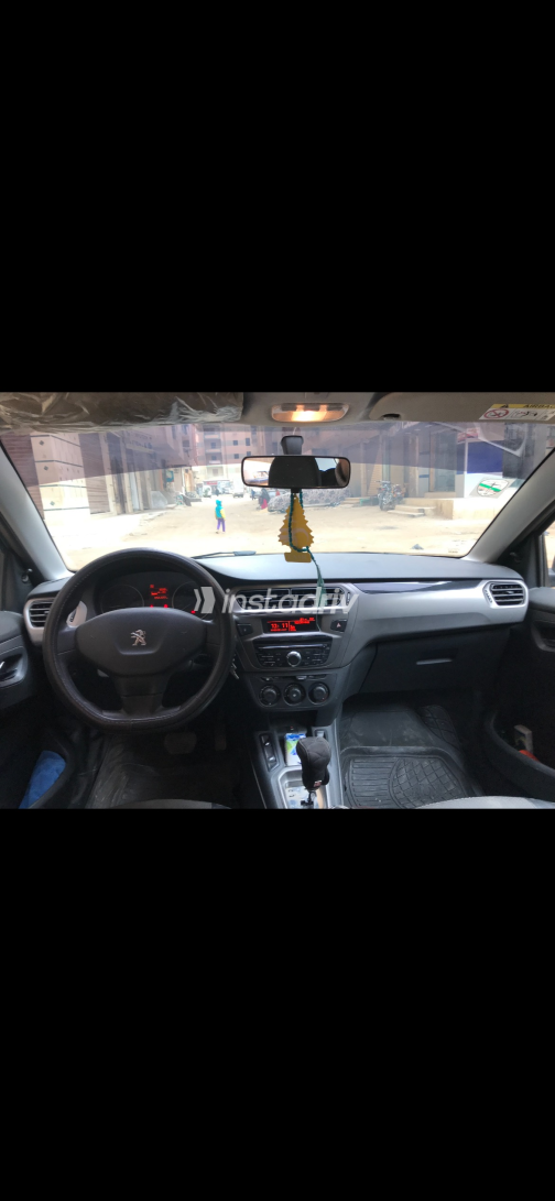Peugeot 301 2018 Gray Automatic Used for Sale in Greater Cairo ( Cairo + Giza) - 1
