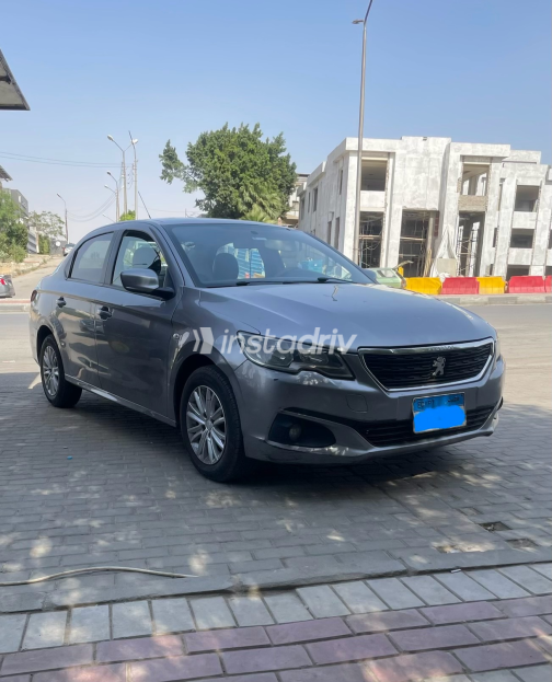 Peugeot 301 2018 Gray Automatic Used for Sale in Greater Cairo ( Cairo + Giza) - 3