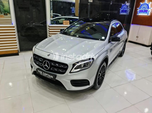 مرسيدس GLA 200 2020 فضي أوتوماتيك مستعملة للبيع في الإسكندرية - 3