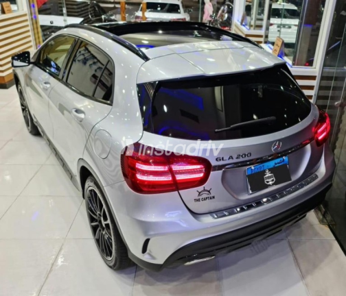مرسيدس GLA 200 2020 فضي أوتوماتيك مستعملة للبيع في الإسكندرية - 7