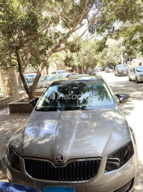Skoda Octavia A7 2015 White Automatic Used for Sale in Cairo - 2