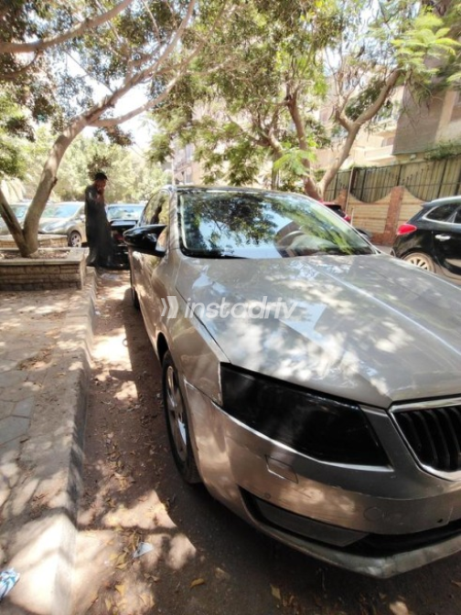 Skoda Octavia A7 2015 White Automatic Used for Sale in Cairo - 6