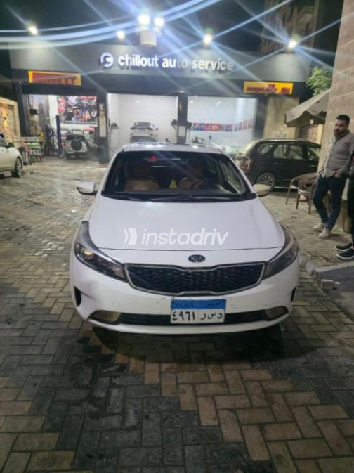 Kia K4 2018 White Automatic Used for Sale in Mansoura - 2