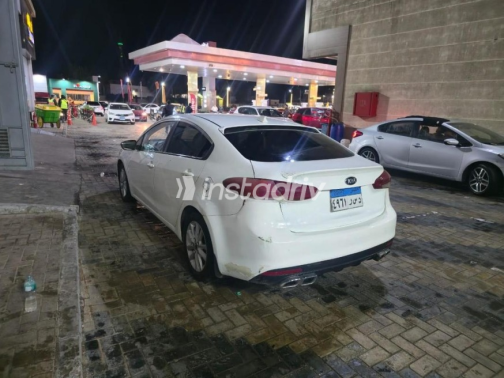 Kia K4 2018 White Automatic Used for Sale in Mansoura - 4