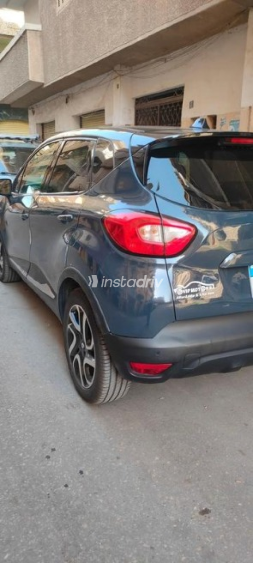 Renault Captur 2017 White Automatic Used for Sale in Greater Cairo ( Cairo + Giza) - 7