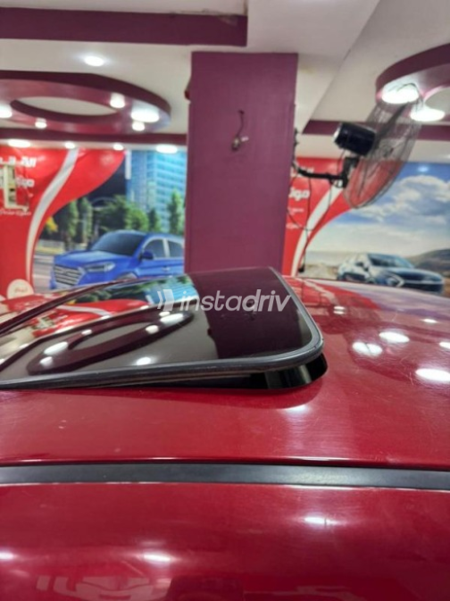 Hyundai Elantra AD 2020 White Automatic Used for Sale in Greater Cairo ( Cairo + Giza) - 4