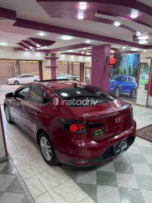 Hyundai Elantra AD 2020 White Automatic Used for Sale in Greater Cairo ( Cairo + Giza) - 6