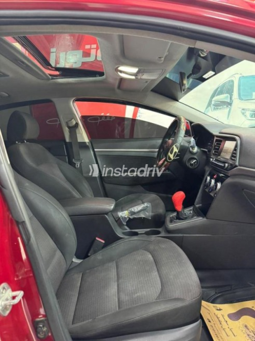 Hyundai Elantra AD 2020 White Automatic Used for Sale in Greater Cairo ( Cairo + Giza) - 9