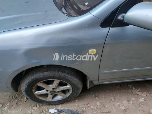 Toyota Corolla 2005 White Automatic Used for Sale in Greater Cairo ( Cairo + Giza) - 3