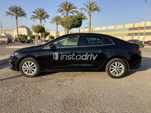 رينو ميجان 2021 أبيض أوتوماتيك مستعملة للبيع في القاهرة الكبرى ( القاهرة - الجيزة) - 3