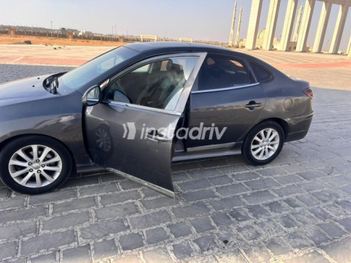 Hyundai Elantra HD 2018 White Automatic Used for Sale in Greater Cairo ( Cairo + Giza) - 1