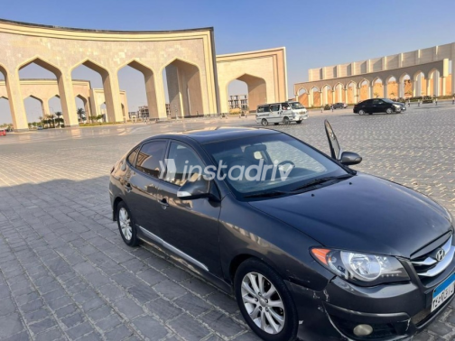 Hyundai Elantra HD 2018 White Automatic Used for Sale in Greater Cairo ( Cairo + Giza) - 4