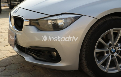 BMW 318 2017 Silver Automatic Used for Sale in Nasr city - 3