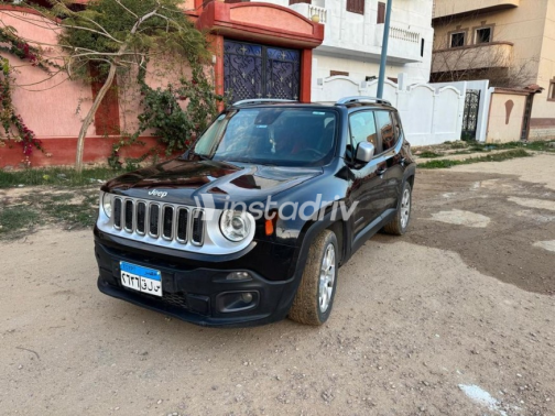 Jeep Renegade 2016 Black Automatic Used for Sale in Greater Cairo ( Cairo + Giza) - 2