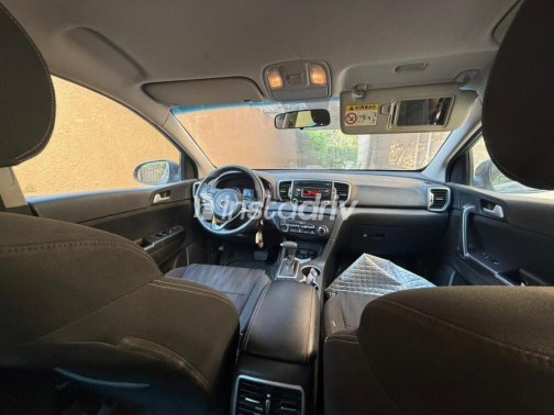 Kia Sportage 2017 White Automatic Used for Sale in Greater Cairo ( Cairo + Giza) - 5