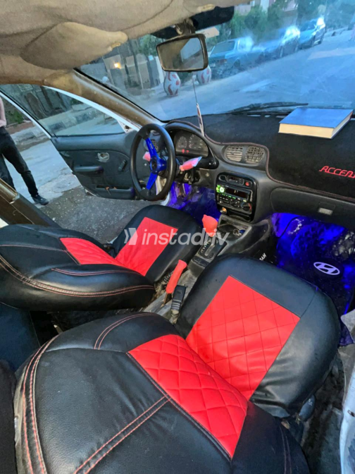 Hyundai Accent 1999 Gray Automatic Used for Sale in Greater Cairo ( Cairo + Giza) - 5