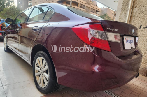 Honda Civic 2012 Red Automatic Used for Sale in Nasr city - 9