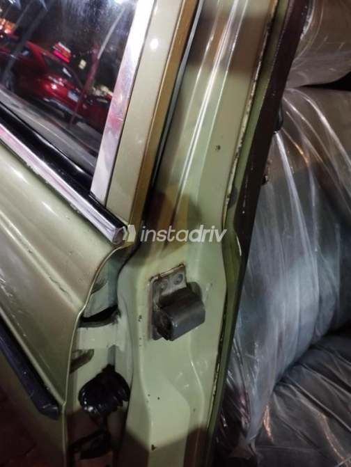 Mercedes 200 1977 White Automatic Used for Sale in Nasr city - 9