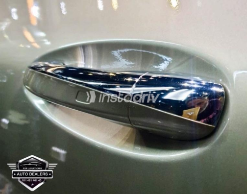 مرسيدس E 300 2019 ذهبي أوتوماتيك مستعملة للبيع في القاهرة - 4