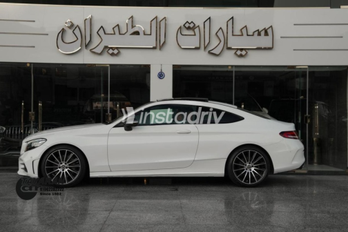 مرسيدس C 300 2020 أبيض أوتوماتيك مستعملة للبيع في مدينة نصر - 3