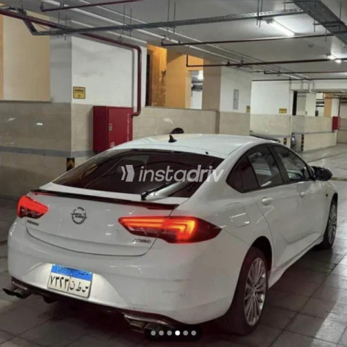 Opel Insignia 2018 White Automatic Used for Sale in Greater Cairo ( Cairo + Giza) - 5