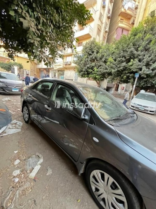 Toyota Corolla 2011 White Automatic Used for Sale in Greater Cairo ( Cairo + Giza) - 4