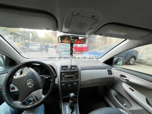 Toyota Corolla 2011 White Automatic Used for Sale in Greater Cairo ( Cairo + Giza) - 5