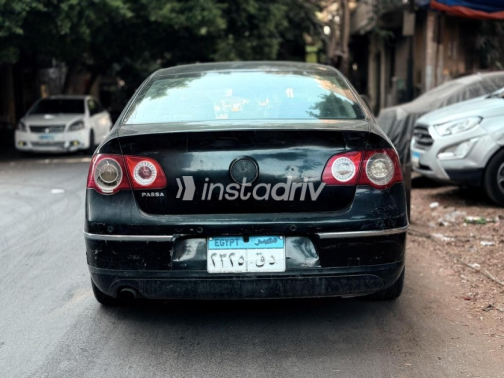 فولكس فاغن باسات 2009 أسود أوتوماتيك مستعملة للبيع في المهندسين - 1