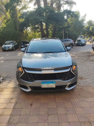 Kia Sportage 2024 Silver Automatic Used for Sale in Maadi