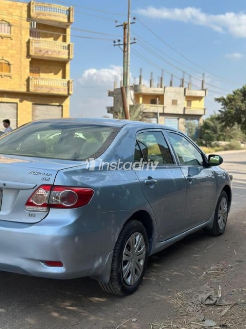Toyota Corolla 2013 Cyan Automatic Used for Sale in Cairo - 3