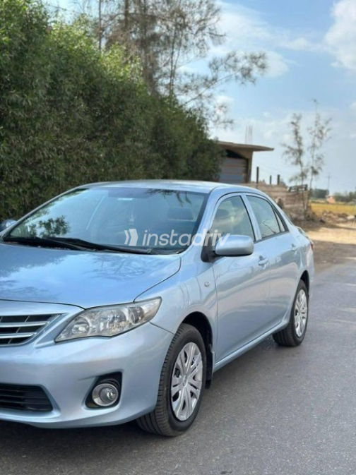 Toyota Corolla 2013 Cyan Automatic Used for Sale in Cairo - 5