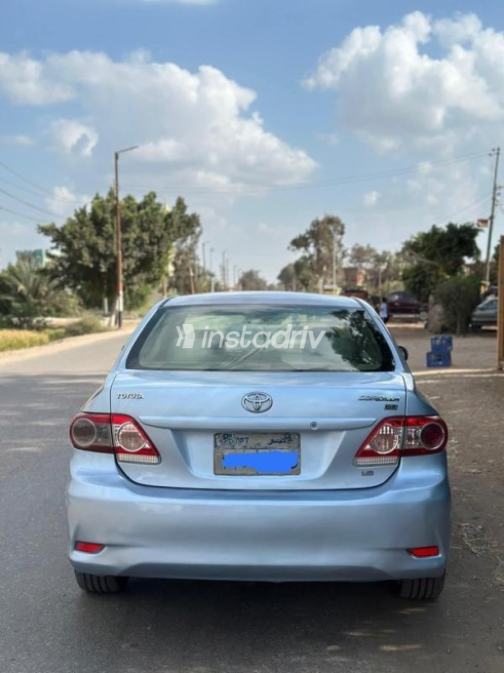 Toyota Corolla 2013 Cyan Automatic Used for Sale in Cairo - 6
